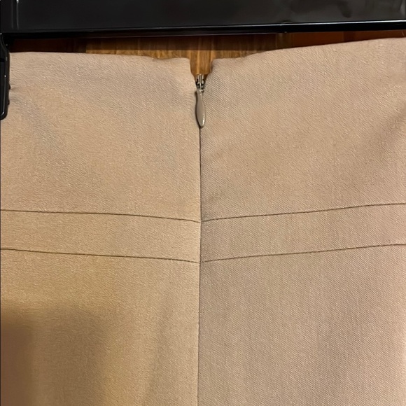 Express Tan Pencil Skirt Knee-Length Cocktail - Picture 5 of 7